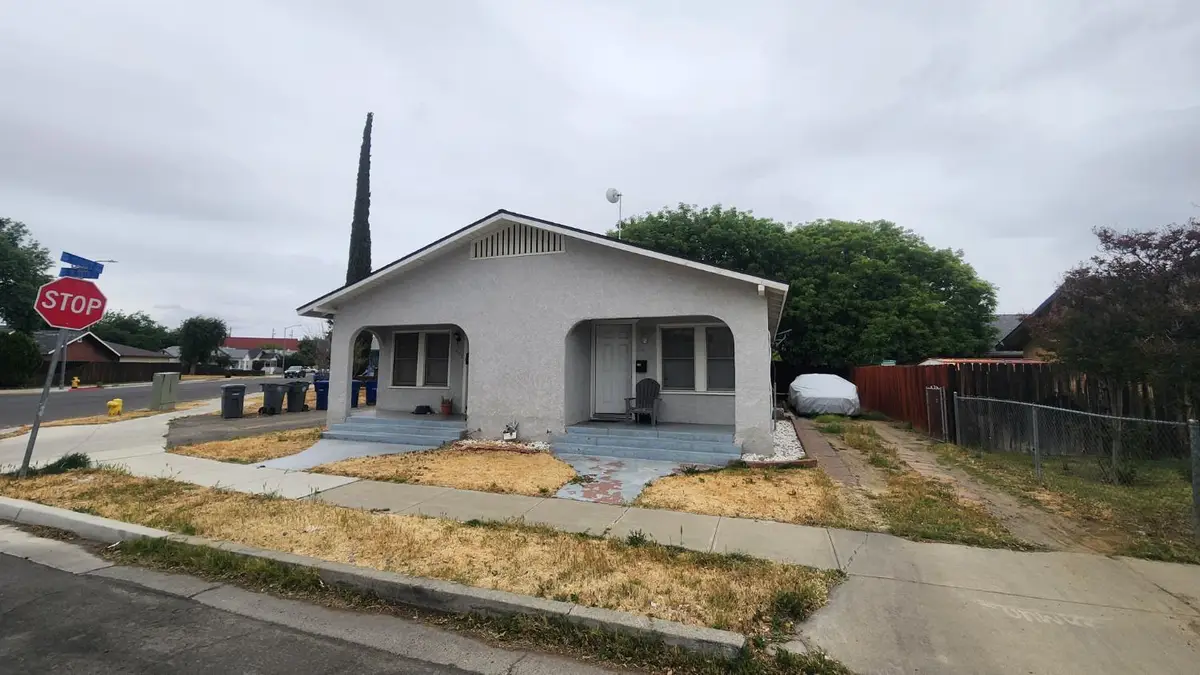 450 N 6th Street, Coalinga, CA 93210 - #1