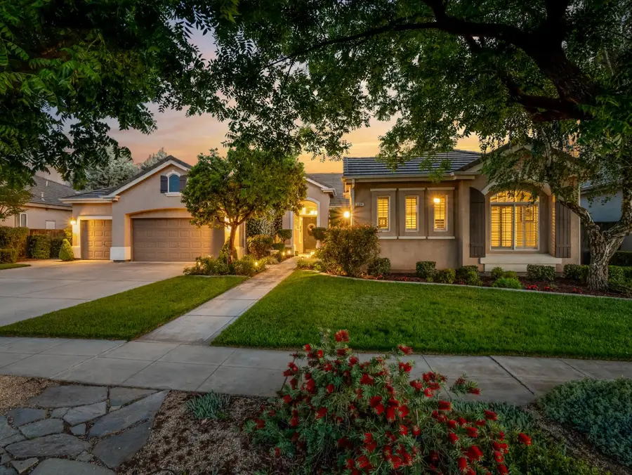 534 Heritage Avenue, Clovis, CA 93619 - #2