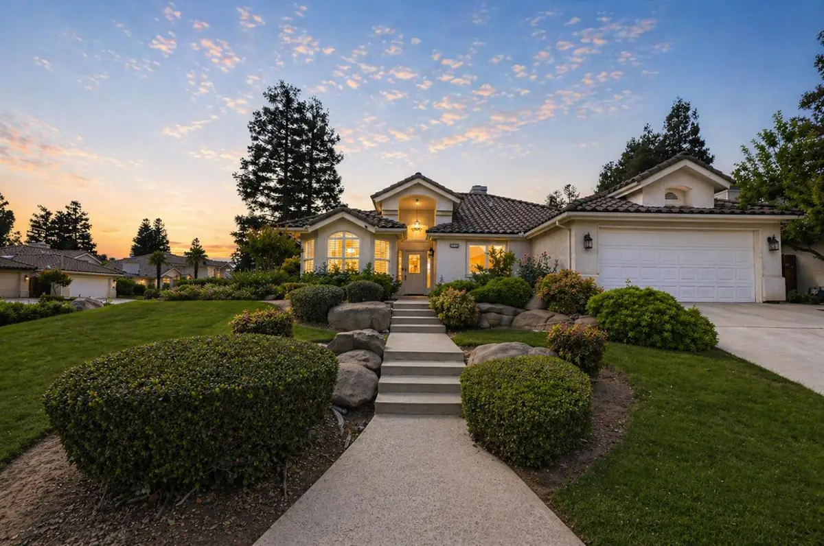 9061 N Brookview Avenue, Fresno, CA 93720 - #1