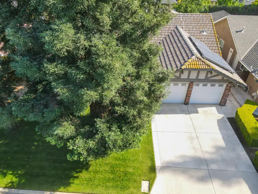 1917 E Quincy Avenue, Fresno, CA 93720 - #3