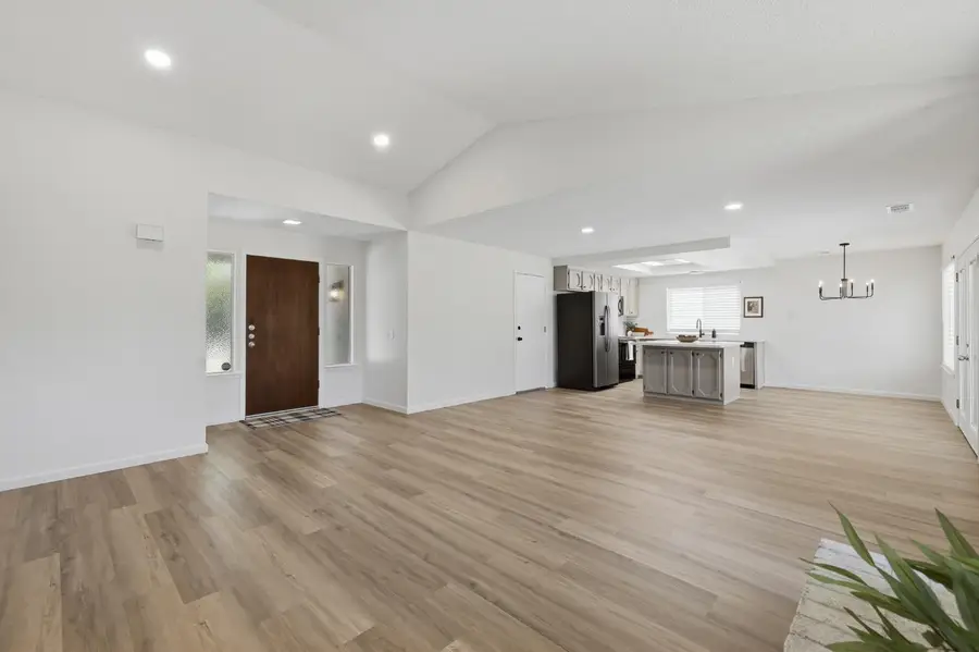 5361 N El Sol Avenue, Fresno, CA 93722 - #3