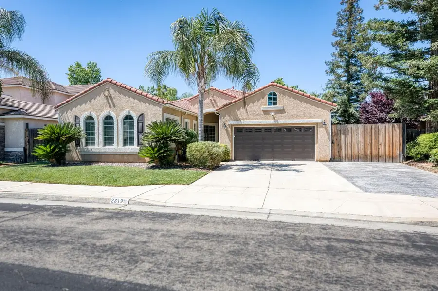2319 Prescott Avenue, Clovis, CA 93619 - #2