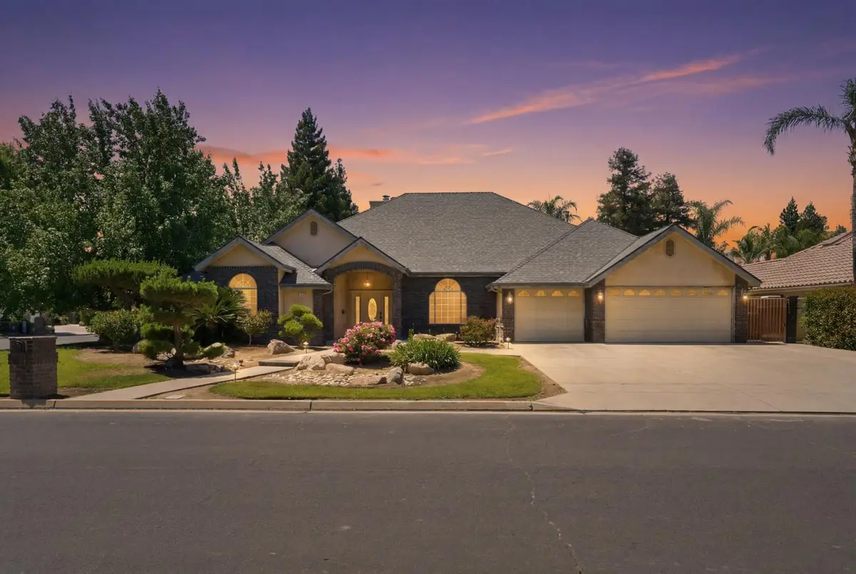 2876 Carolina Avenue, Clovis, CA 93611 - #1