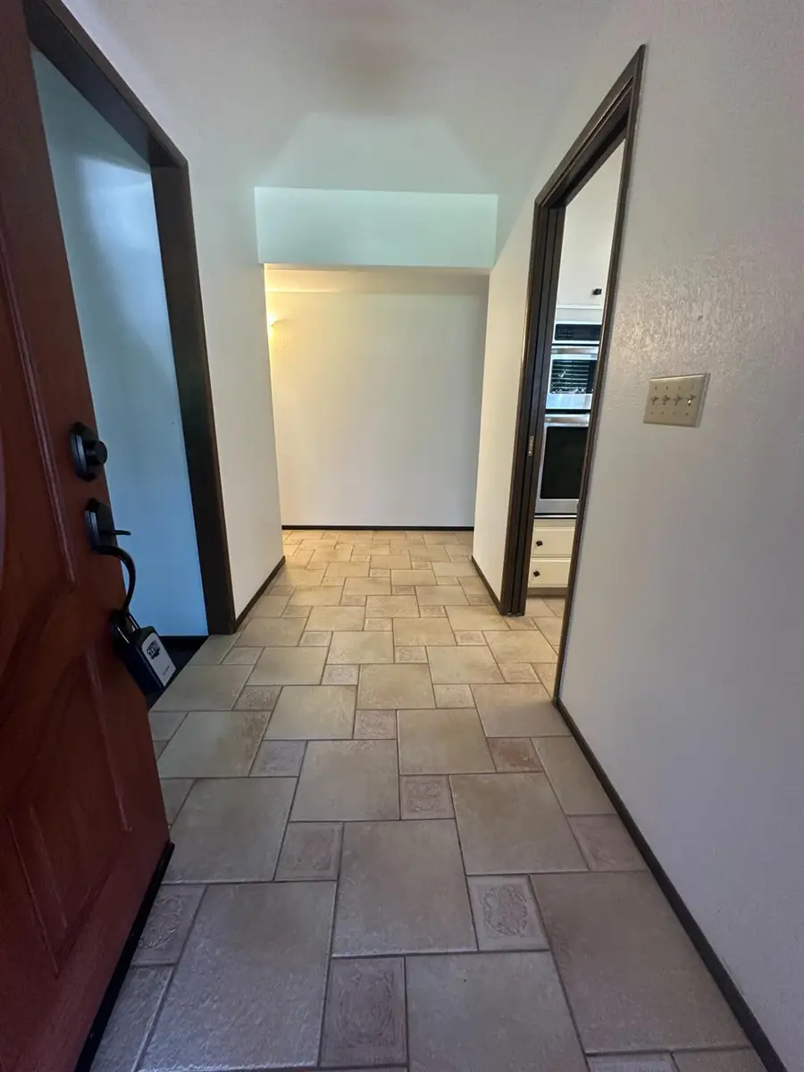 6374 N 6th Street, Fresno, CA 93710 - #2