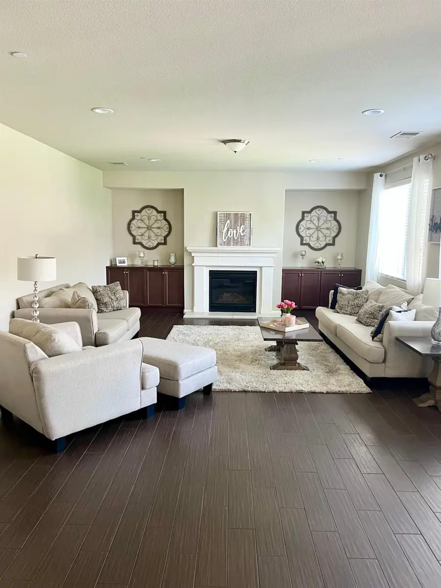 3489 Lansing Avenue, Clovis, CA 93619 - #3