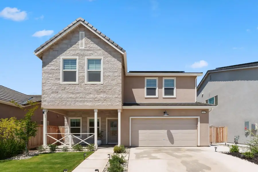 1061 Fruitwood Avenue, Clovis, CA 93619 - #2