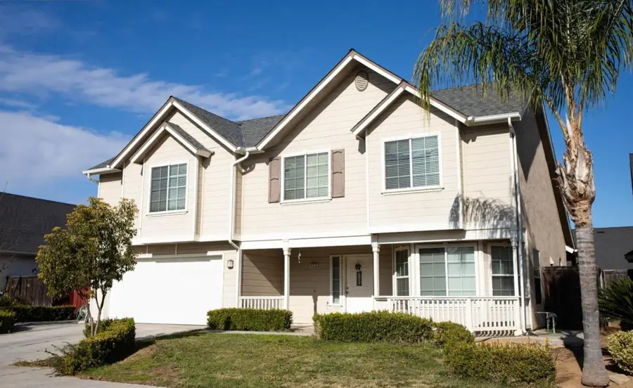 4712 W Celeste Avenue, Fresno, CA 93722 - #2