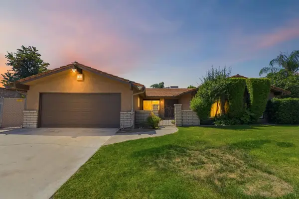 343 N Orangewood Avenue, Fresno, CA 93727
