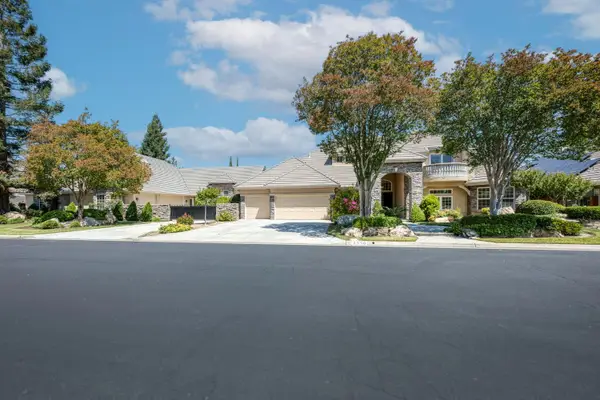 1550 E Starpass Drive, Fresno, CA 93730