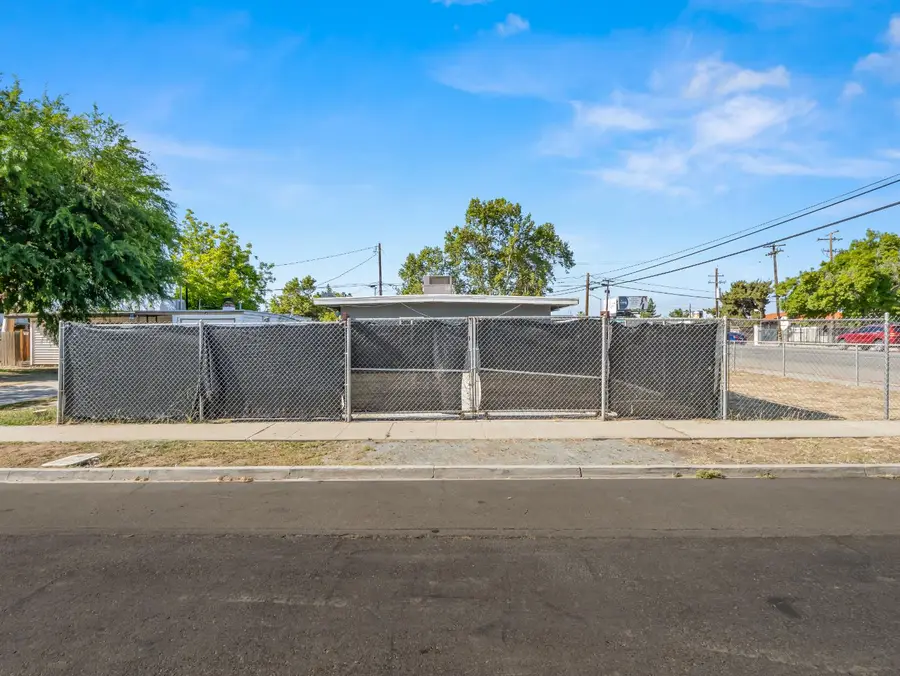 1531 N Fresno Street, Fresno, CA 93703 - #2