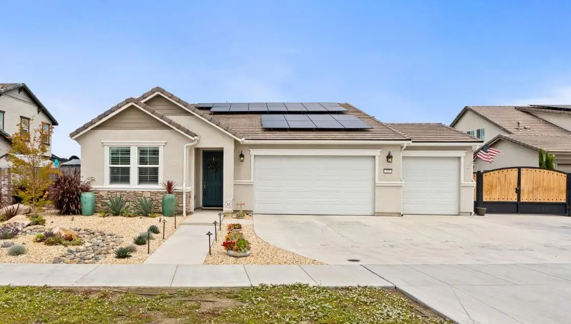 727 Howard Street, Kingsburg, CA 93631 - #1