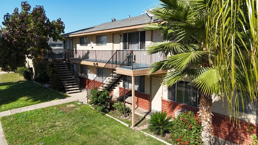 3345 E Fairmont Avenue, Fresno, CA 93726 - #2