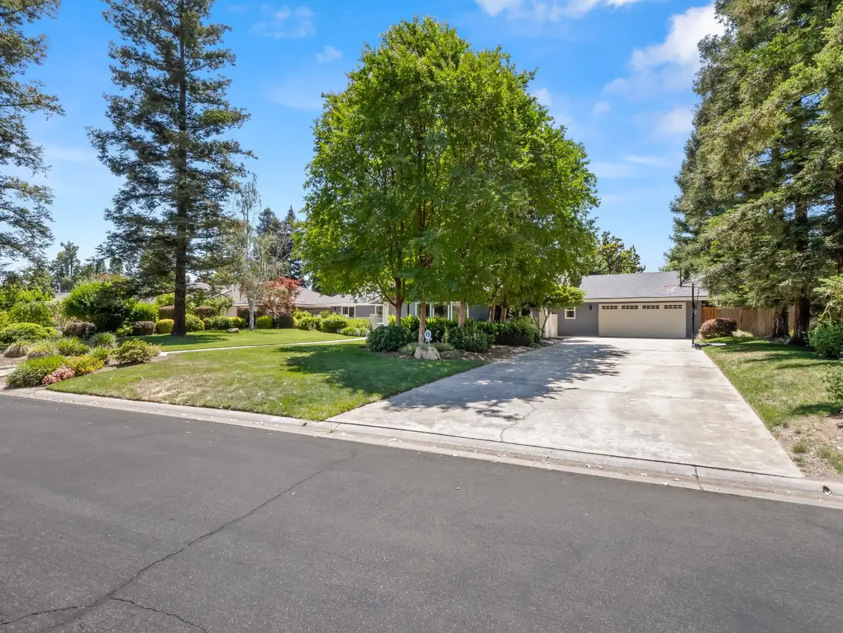 3213 W La Costa Avenue, Fresno, CA 93711 - #1