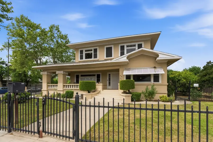 807 N Van Ness Avenue, Fresno, CA 93728 - #3