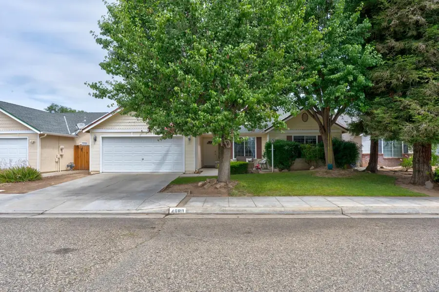 4680 W Chennault Avenue, Fresno, CA 93722 - #2