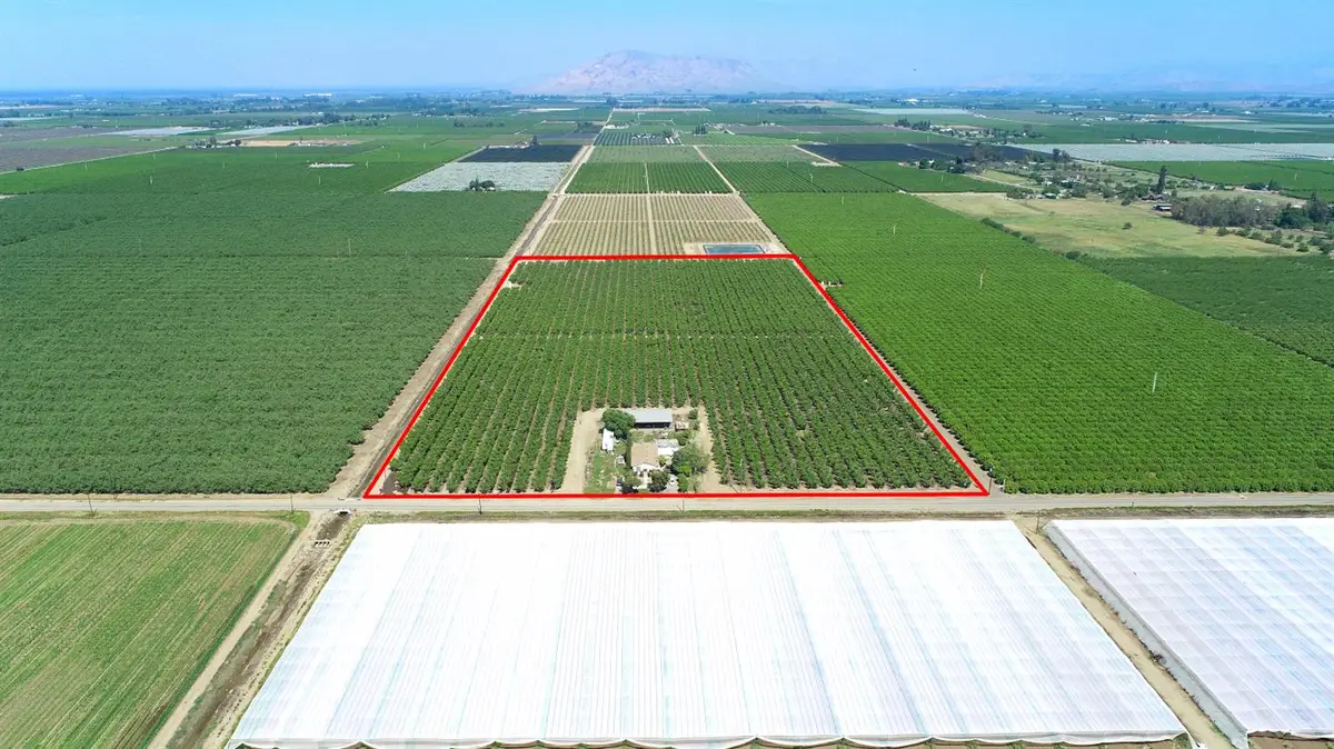 20532 E Parlier Avenue, Reedley, CA 93654 - #1