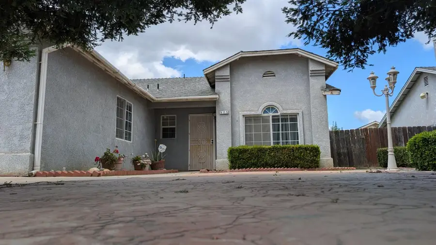575 Macadamia Avenue, Madera, CA 93637 - #3