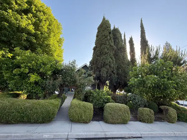 1300 Marion Street, Kingsburg, CA 631