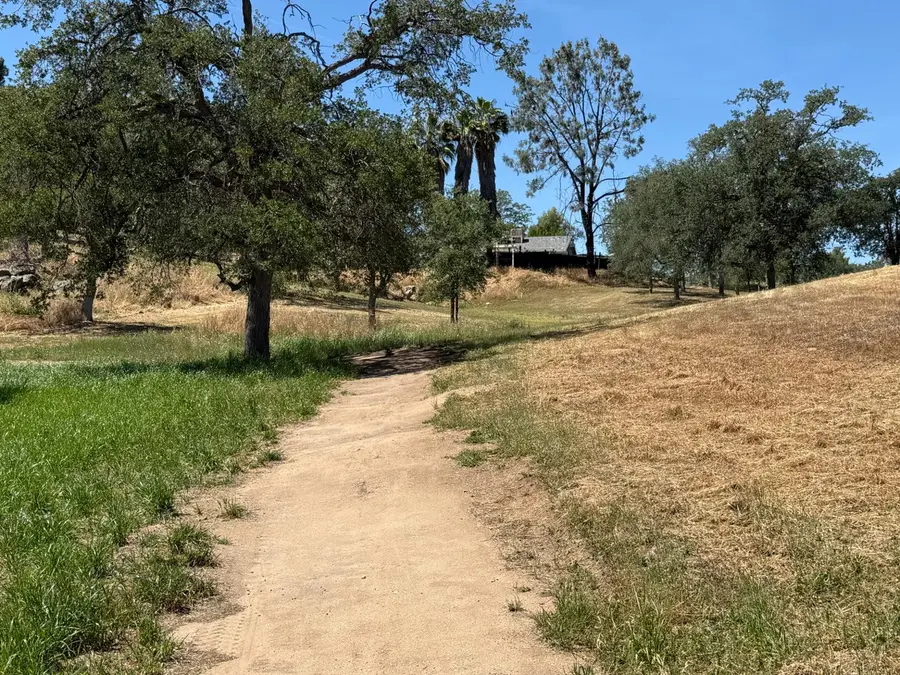 958 Kings Canyon Ct., Coarsegold, CA 93614 - #2