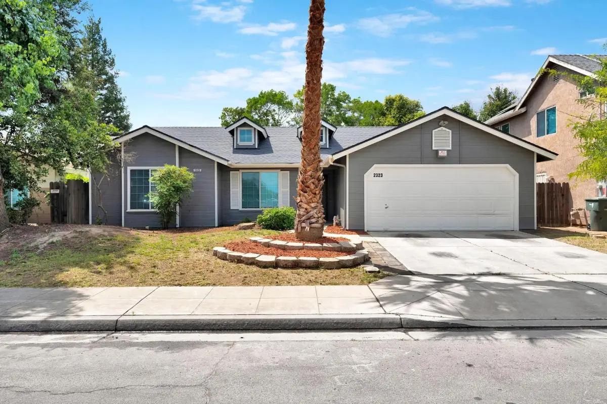 2323 N Milburn Avenue, Fresno, CA 93722 - #1