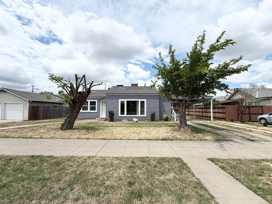 910 Robertson Boulevard, Chowchilla, CA 93610 - #2