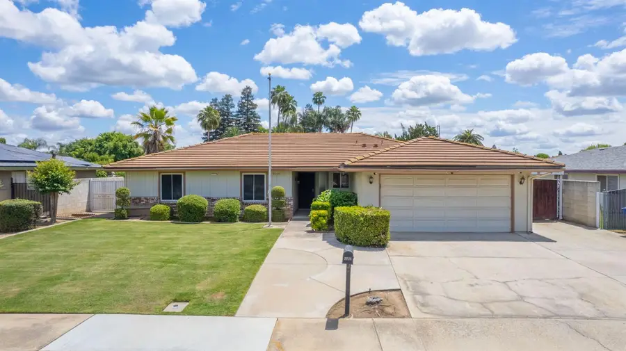 2153 Jenni Avenue, Sanger, CA 93657 - #2