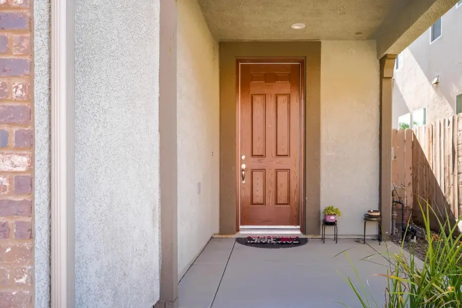 611 N Cattail Court, Fresno, CA 93727 - #3