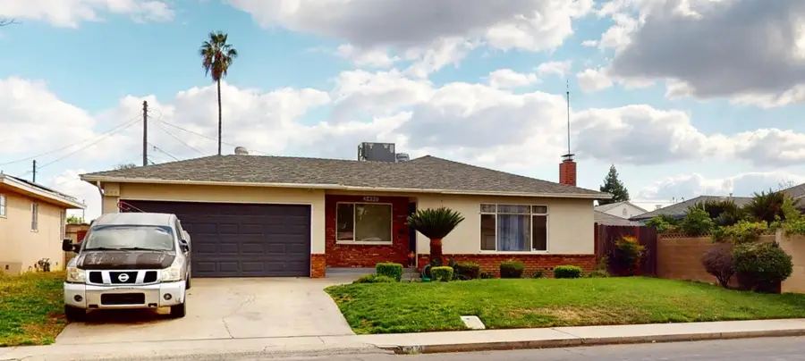 3490 E Weldon Avenue, Fresno, CA 93703 - #3