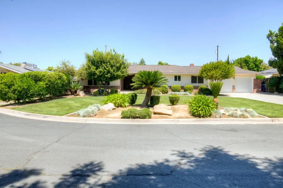 1770 W Celeste Avenue, Fresno, CA 93711 - #3