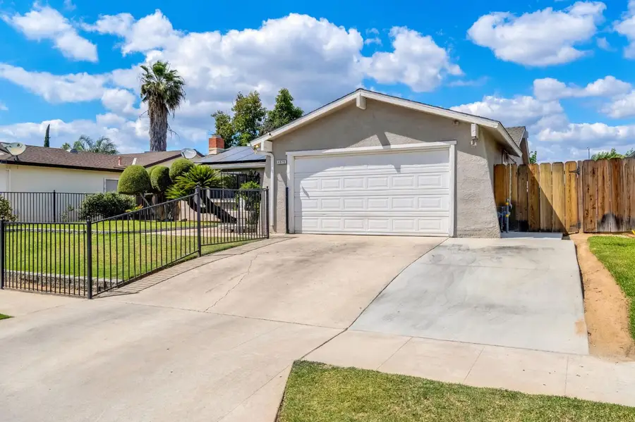 4675 E Belgravia Avenue, Fresno, CA 93725 - #3