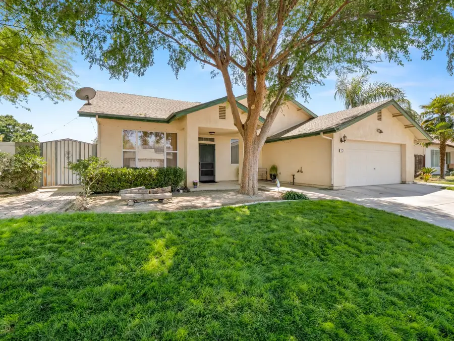 1676 Riverglen Way, Coalinga, CA 93210 - #2