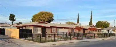 3555 E Mckinley Avenue, Fresno, CA 93703 - #1