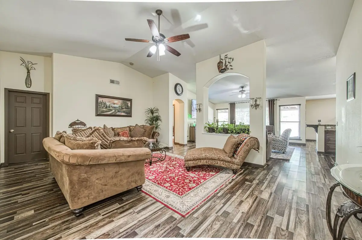 1135 Rafer Johnson Drive, Kingsburg, CA 93631 - #1