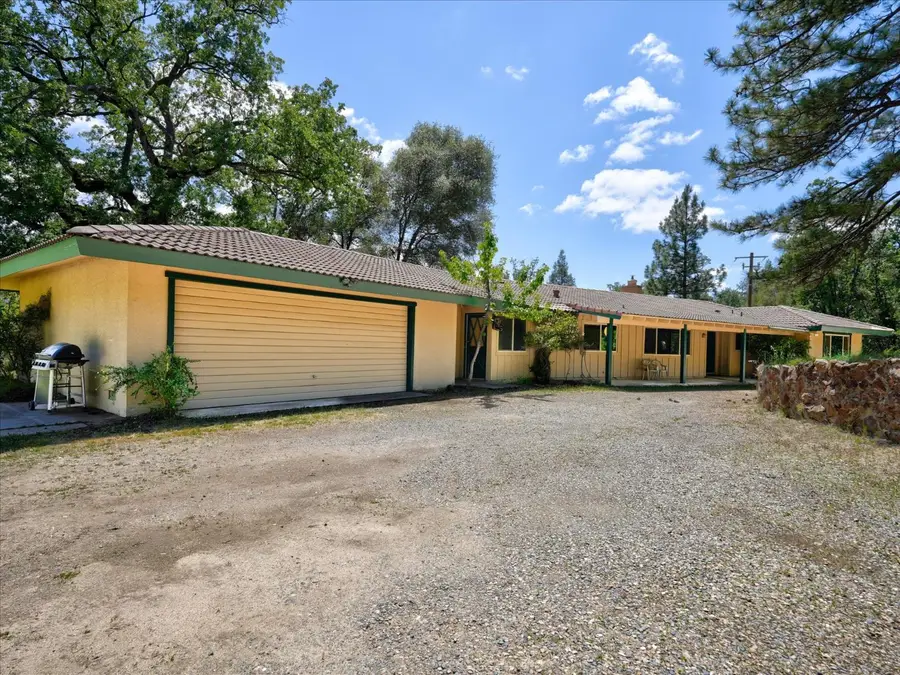 51300 Road 426, Oakhurst, CA 93644 - #3