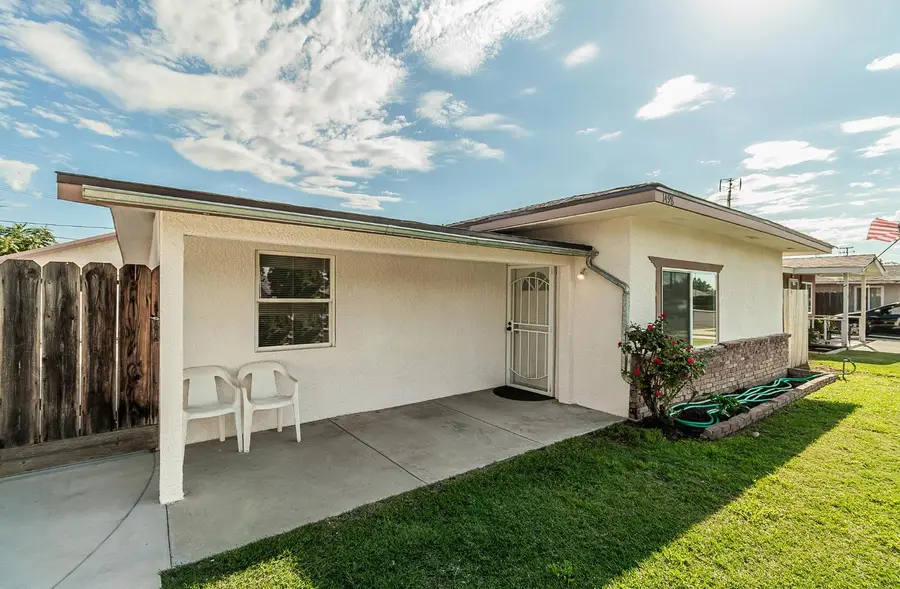 1498 Escalon Avenue, Clovis, CA 93611 - #2