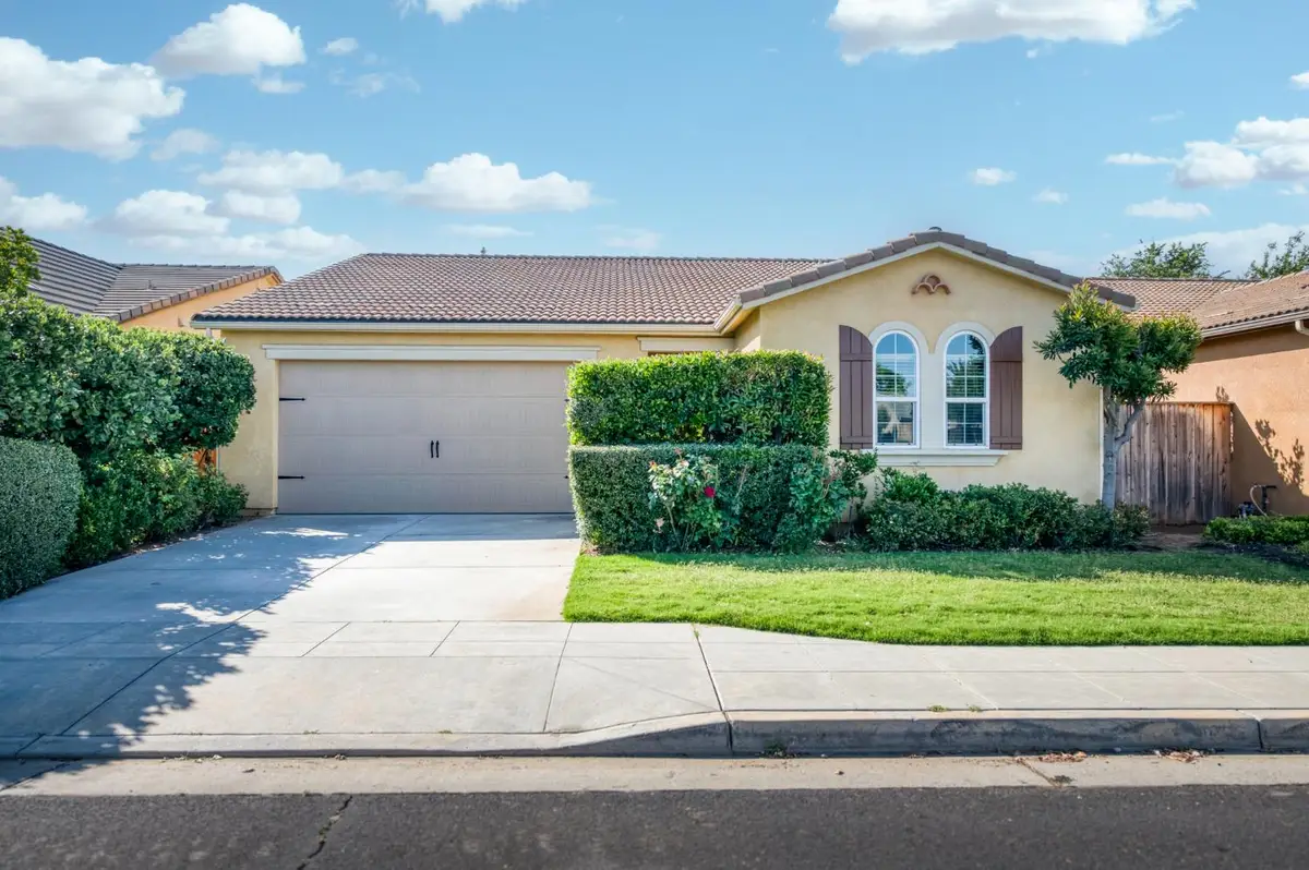 4134 Richmond Avenue, Clovis, CA 93619 - #1