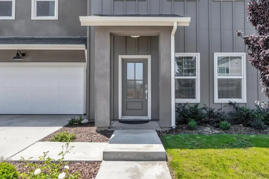 2453 W Claridge Way, Hanford, CA 93230 - #3