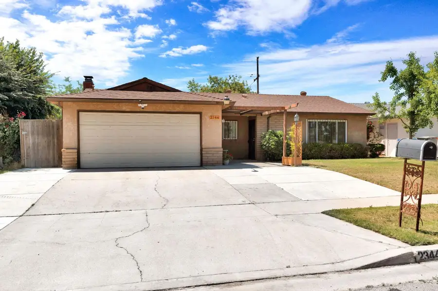 2344 S Backer Avenue, Fresno, CA 93725 - #3