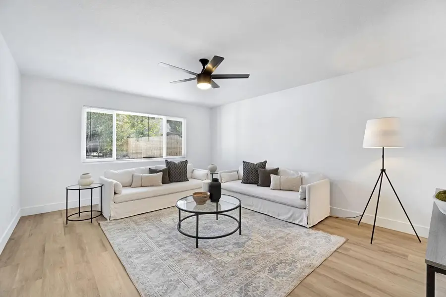 4127 E Grant Avenue, Fresno, CA 93702 - #2