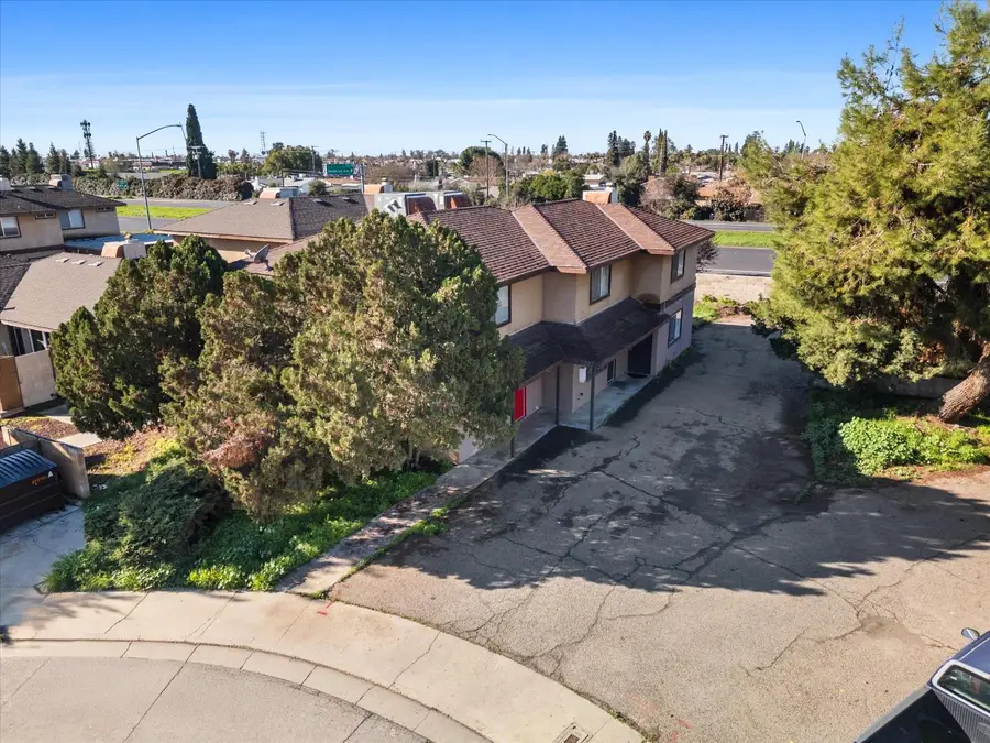 1081 Stonegate Cove Drive, Porterville, CA 93257 - #3