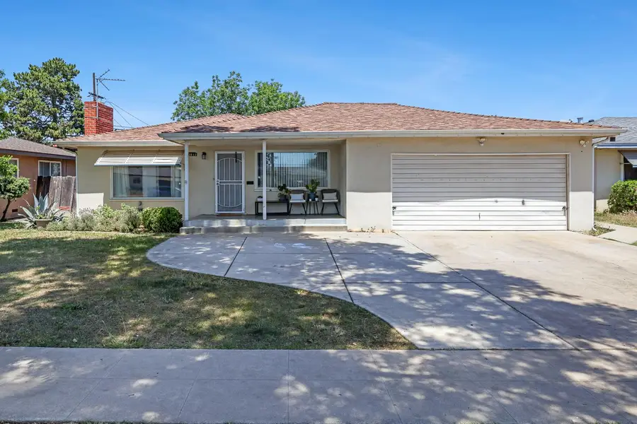 3913 E Fountain Way, Fresno, CA 93726 - #2