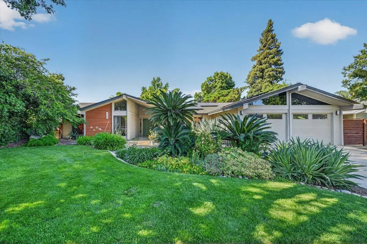 3250 W Ellery Avenue, Fresno, CA 93711 - #1