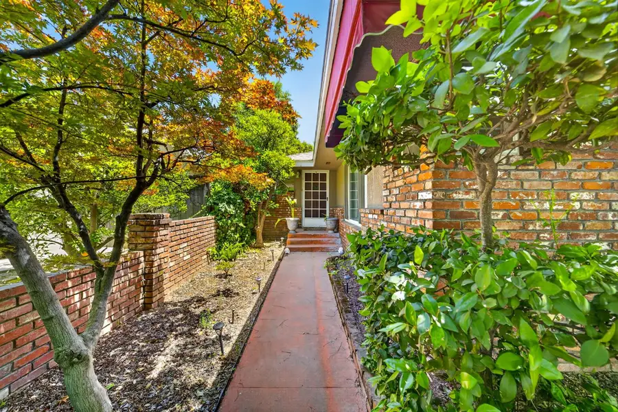 5098 N Del Mar Avenue, Fresno, CA 93704 - #2