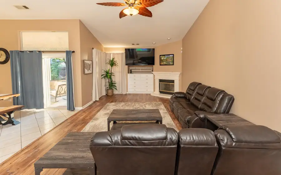 2131 N Terrace Court, Visalia, CA 93291 - #3