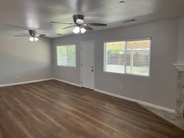 3422 E Michigan Avenue, Fresno, CA 93703 - #2