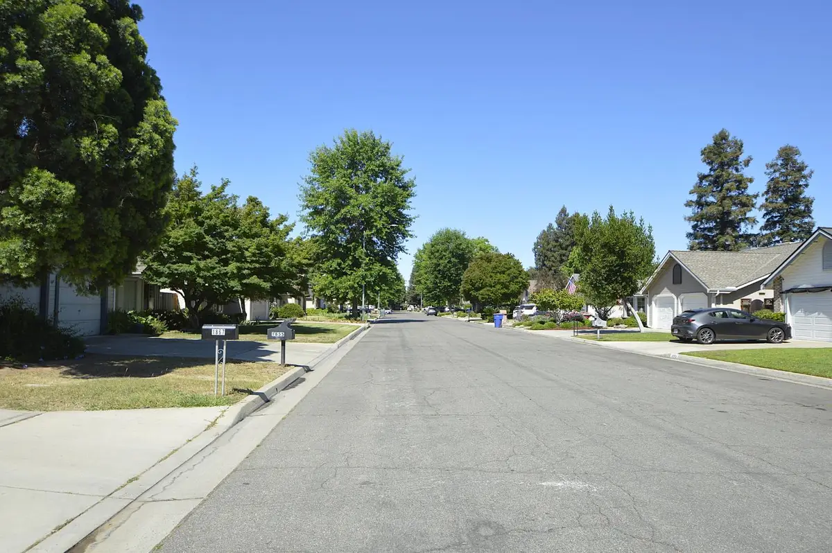 1879 E El Paso Avenue, Fresno, CA 93720 - #1