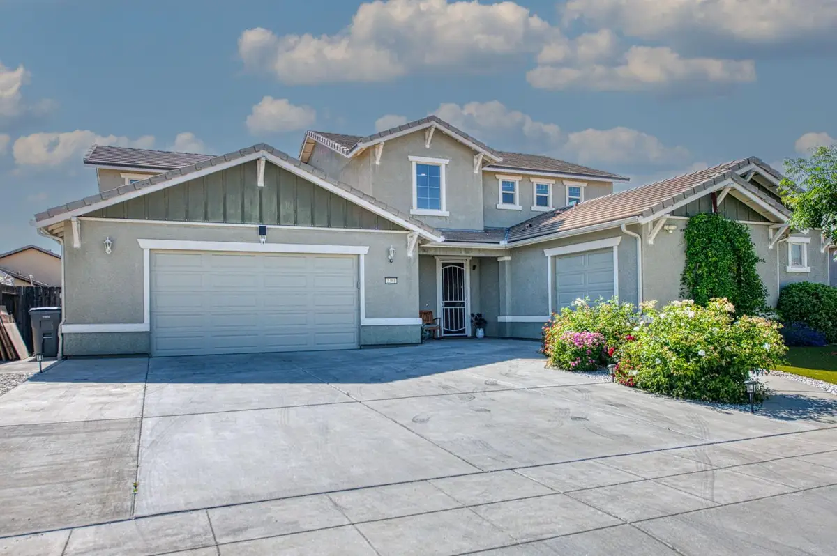 2381 N Jason Avenue, Fresno, CA 93737 - #1