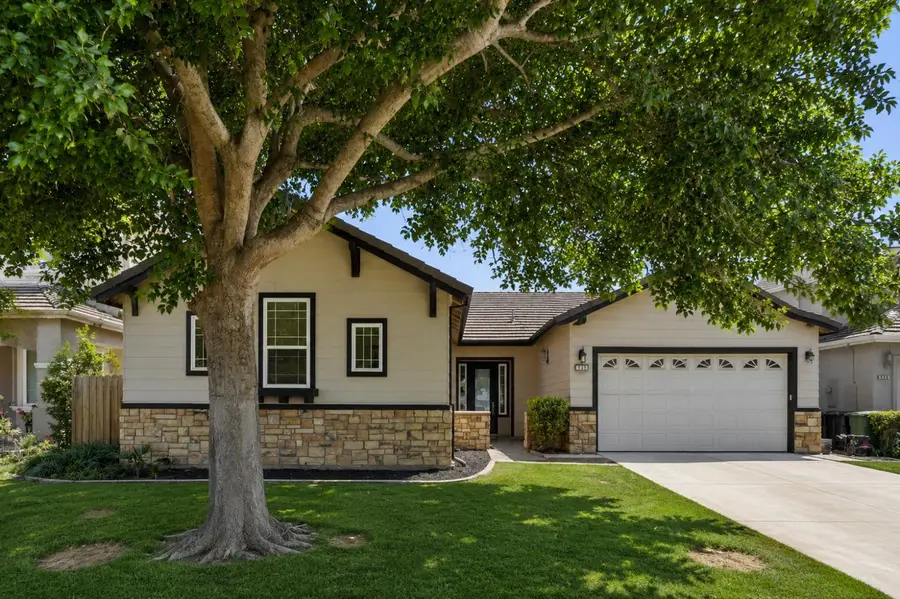530 Seaport Village Drive, Livingston, CA 95334 - #2