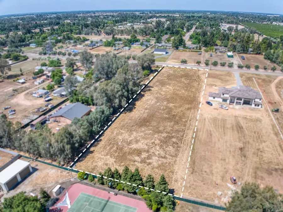 6400 N Mccall, Clovis, CA 93619 - #2