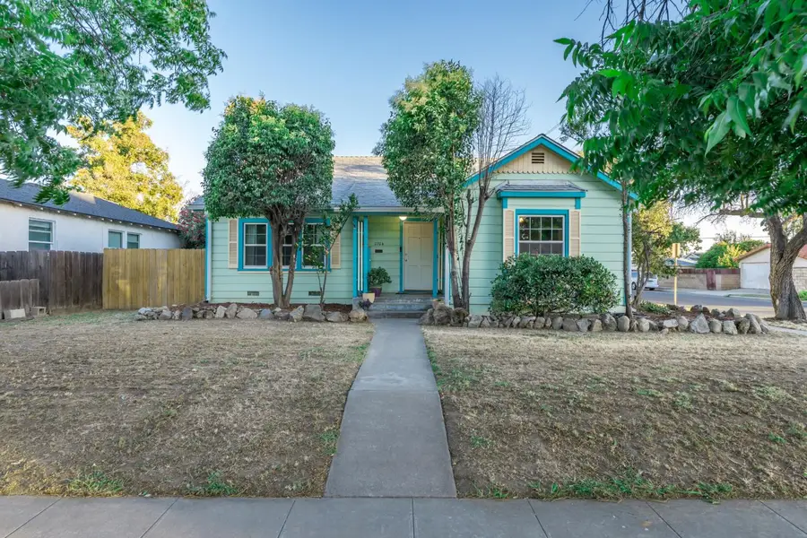 2704 E Michigan Avenue, Fresno, CA 93703 - #3